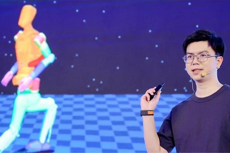 天才少年稚晖君艾弗森ballbet机器人走路进场！AI模型做大脑，目标售价20万以内